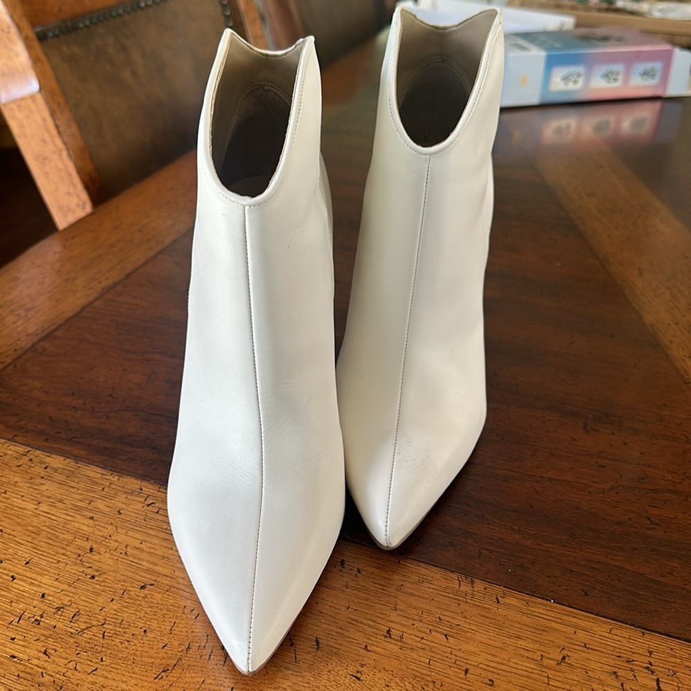 Marc Fisher white bootie - Picture 2 of 5